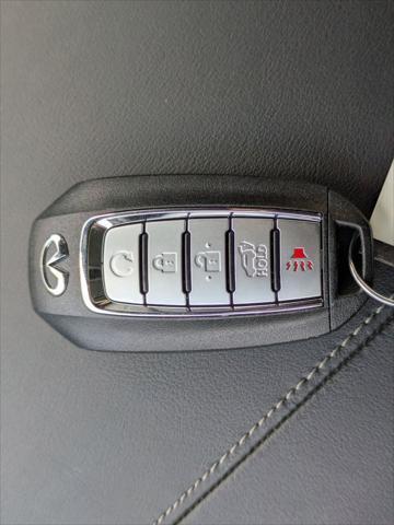 Photo of 2023 Graphite Shadow INFINITI QX55