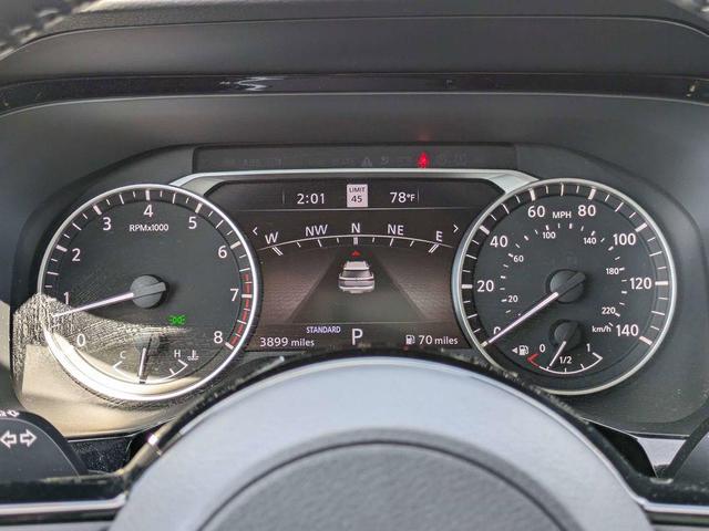 Photo of 2024 Pearl White Tricoat Nissan Pathfinder