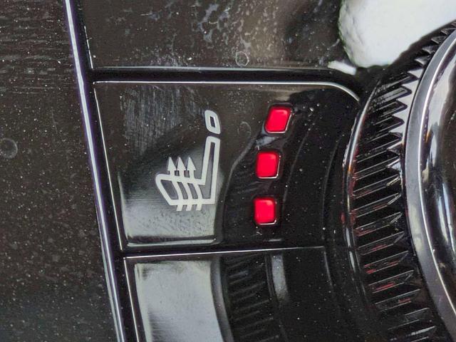 Photo of 2024 Pearl White Tricoat Nissan Pathfinder