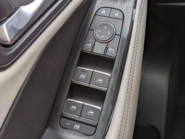 Photo of 2023 Super Black Nissan Rogue