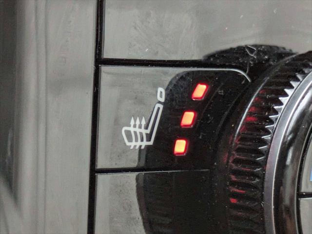 Photo of 2023 Super Black Nissan Rogue