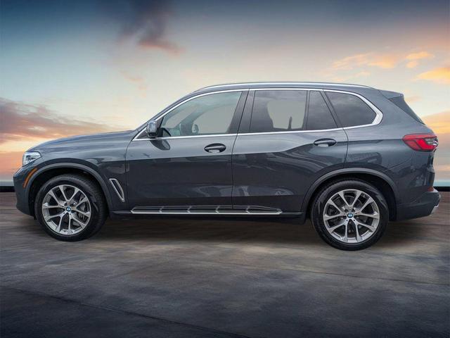 Photo of 2019 Arctic Gray Metallic BMW X5