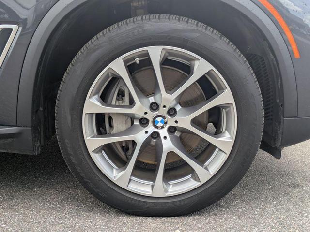 Photo of 2019 Arctic Gray Metallic BMW X5