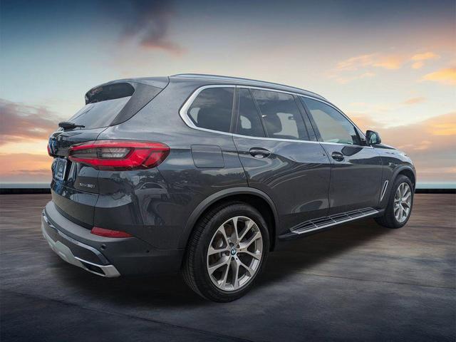 Photo of 2019 Arctic Gray Metallic BMW X5
