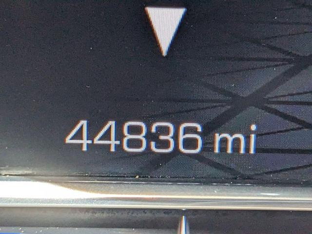 Photo of 2023 Summit White GMC Sierra 1500