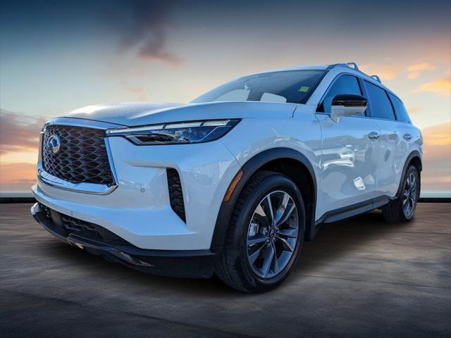Photo of 2025 Majestic White INFINITI QX60