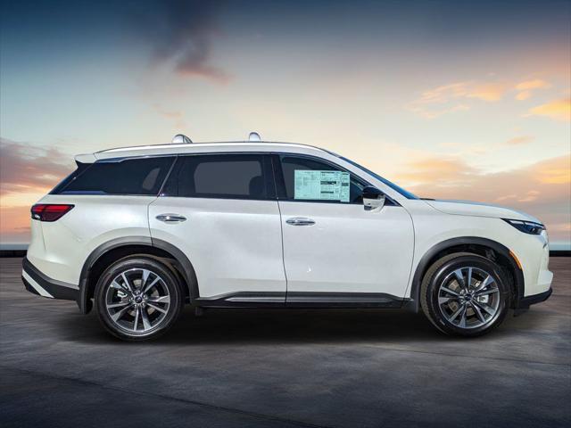 Photo of 2025 Majestic White INFINITI QX60