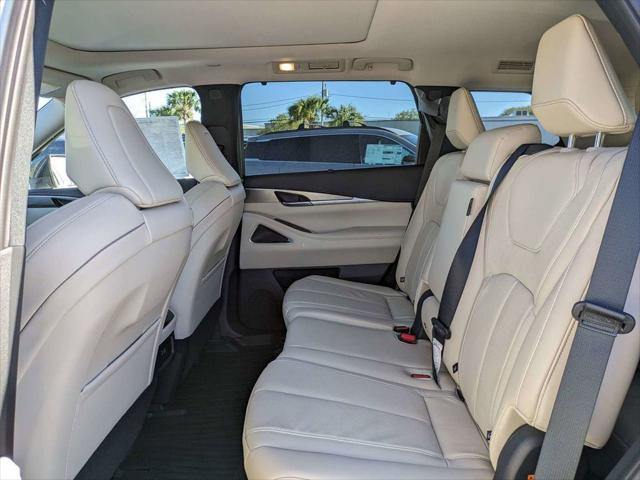 Photo of 2025 Majestic White INFINITI QX60