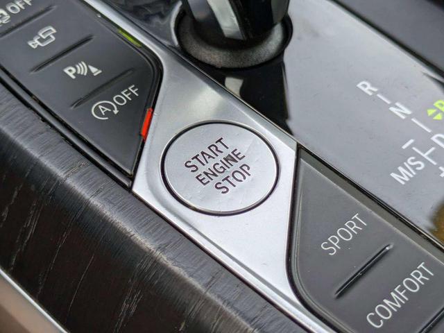 Photo of 2021 Black Sapphire Metallic BMW 430