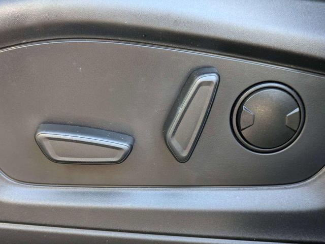 Photo of 2025 Black Metallic Ford Explorer