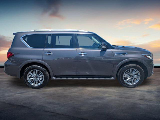Photo of 2024 Anthracite Gray INFINITI QX80