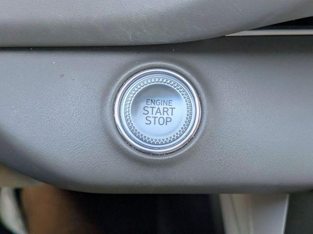 Photo of 2023 Himalayan Gray Genesis GV80