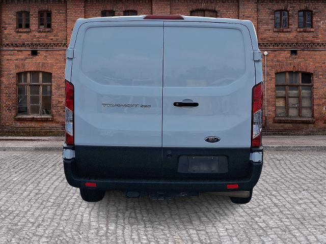 Photo of 2022 OXFORD WHITE Ford Transit-250