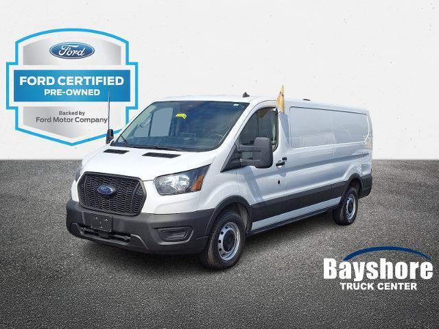 Photo of 2022 OXFORD WHITE Ford Transit-250