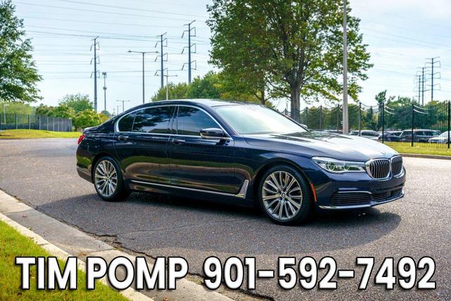 Photo of 2019 Imperial Blue Metallic BMW 750