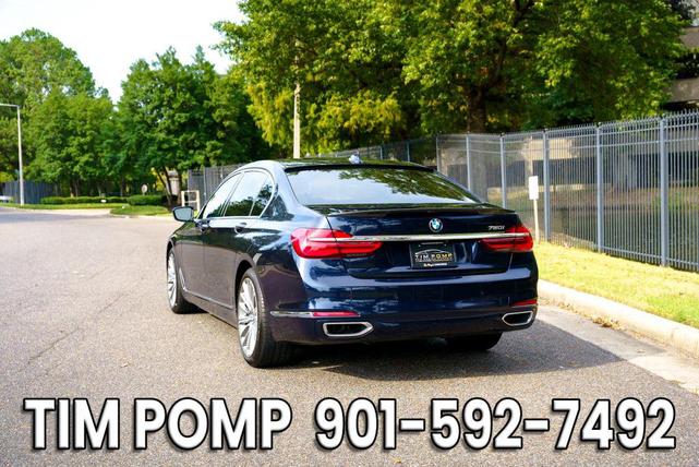 Photo of 2019 Imperial Blue Metallic BMW 750