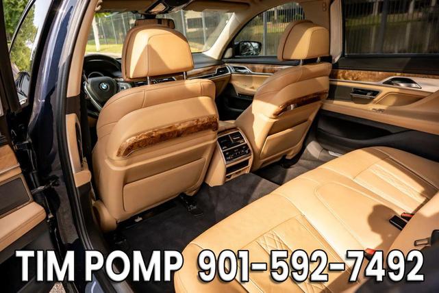 Photo of 2019 Imperial Blue Metallic BMW 750
