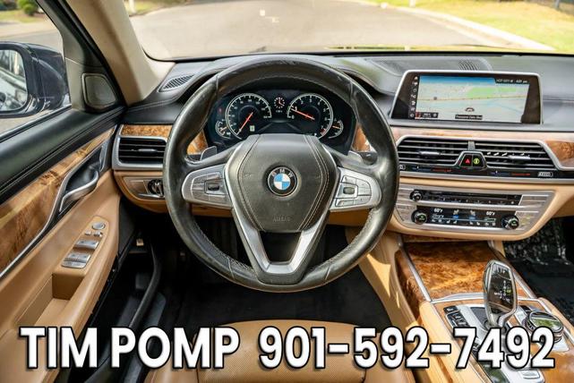 Photo of 2019 Imperial Blue Metallic BMW 750