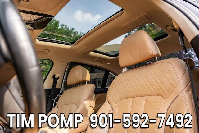 Photo of 2019 Imperial Blue Metallic BMW 750