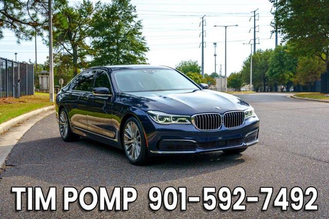 Photo of 2019 Imperial Blue Metallic BMW 750