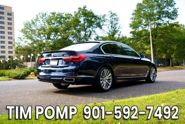 Photo of 2019 Imperial Blue Metallic BMW 750