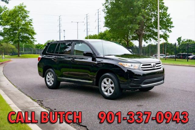 Photo of 2012 Black Toyota Highlander