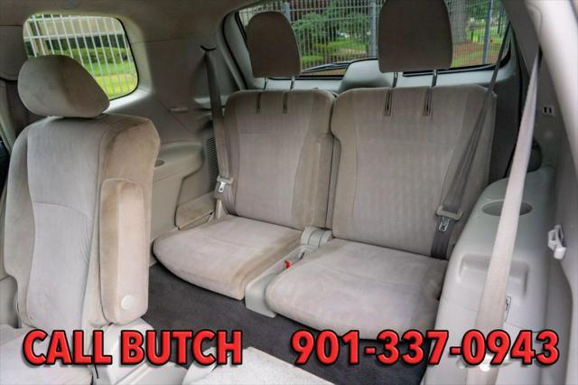 Photo of 2012 Black Toyota Highlander