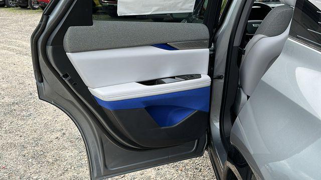 Photo of 2025 Argent Silver Metallic Cadillac OPTIQ