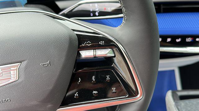 Photo of 2025 Argent Silver Metallic Cadillac OPTIQ