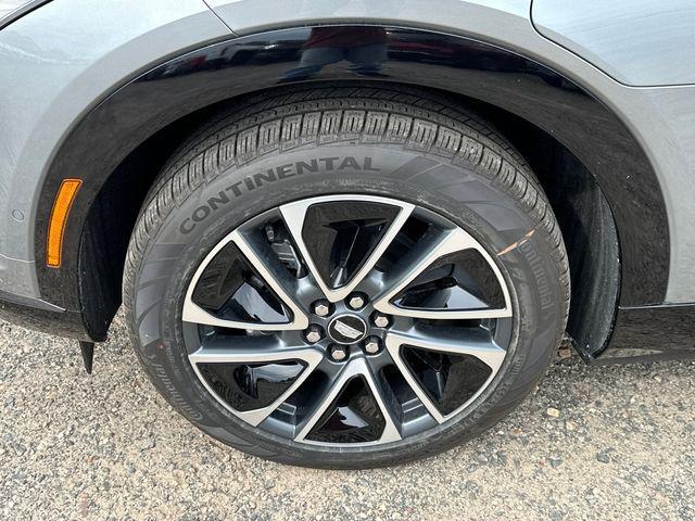 Photo of 2025 Argent Silver Metallic Cadillac OPTIQ