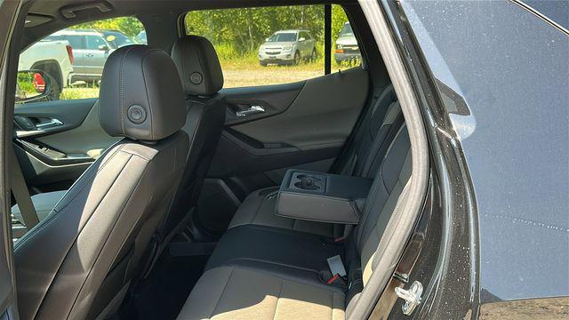 Photo of 2026 Mosaic Black Metallic Chevrolet Equinox