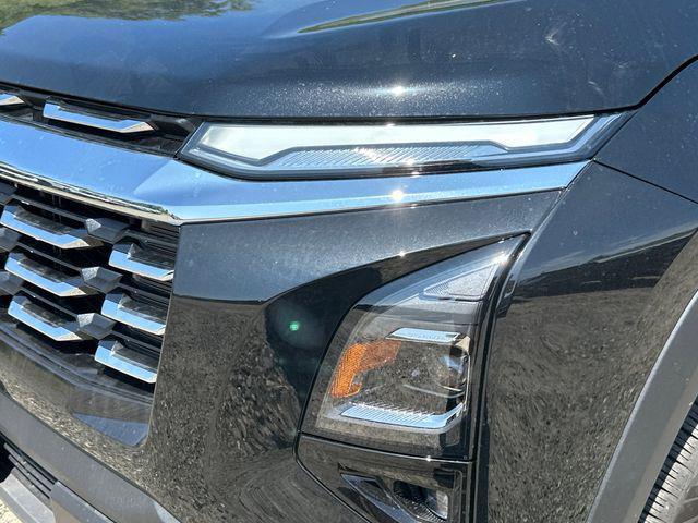 Photo of 2026 Mosaic Black Metallic Chevrolet Equinox