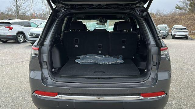 Photo of 2025 Baltic Gray Metallic Clearcoat Jeep Grand Cherokee