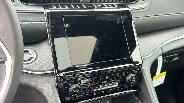 Photo of 2025 Baltic Gray Metallic Clearcoat Jeep Grand Cherokee