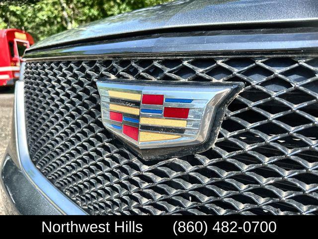 Photo of 2023 Argent Silver Metallic Cadillac XT6