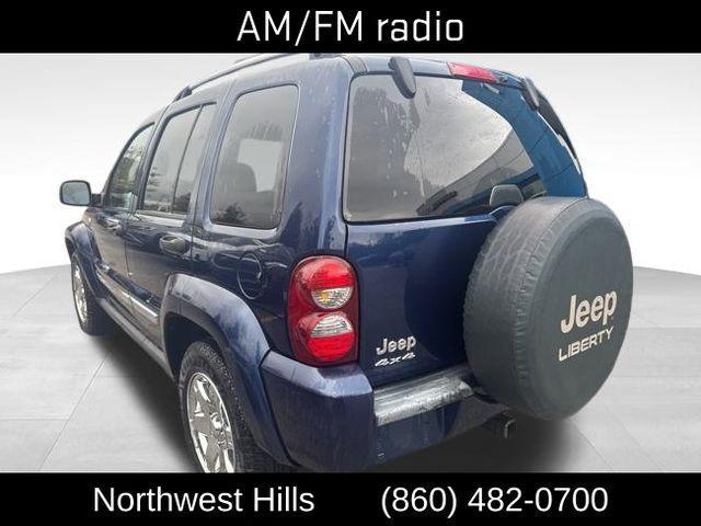 Photo of 2006 Midnight Blue Pearlcoat Jeep Liberty