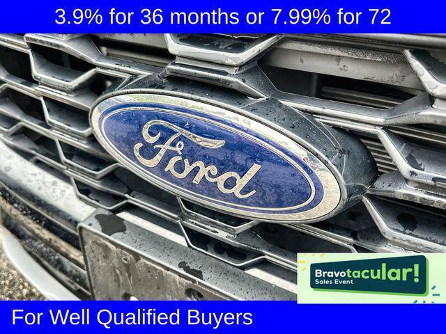 Photo of 2024 rock metallic Ford Escape