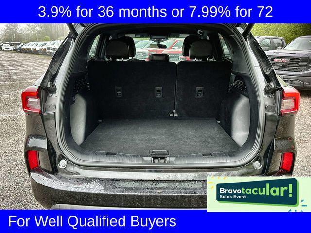 Photo of 2024 rock metallic Ford Escape