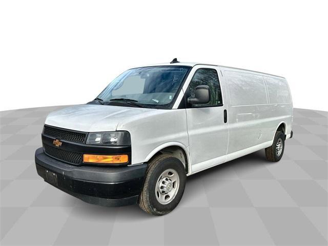2022 Chevrolet Express 2500