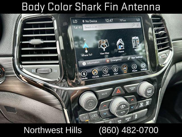 Photo of 2022 Velvet Red Pearlcoat Jeep Grand Cherokee