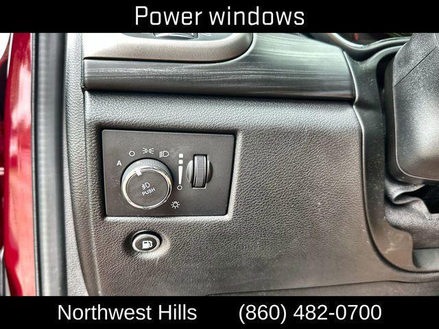 Photo of 2022 Velvet Red Pearlcoat Jeep Grand Cherokee
