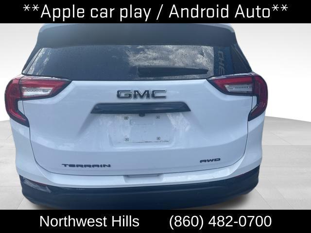 Photo of 2022 Summit White GMC Terrain