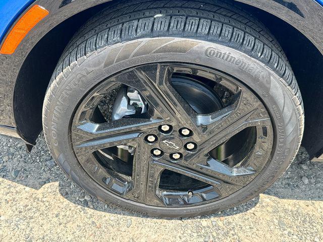 Photo of 2025 Riptide Blue Metallic Chevrolet Equinox EV