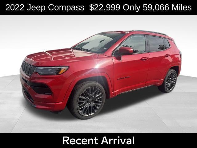 Photo of 2022 Redline Pearlcoat Jeep Compass
