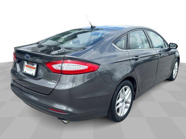 Photo of 2016 Magnetic Ford Fusion