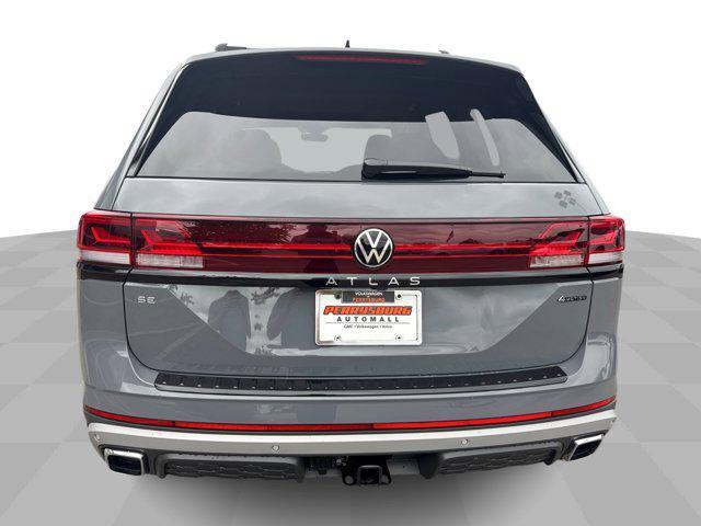 Photo of 2025 Pure Gray Volkswagen Atlas
