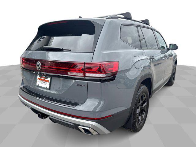 Photo of 2025 Pure Gray Volkswagen Atlas