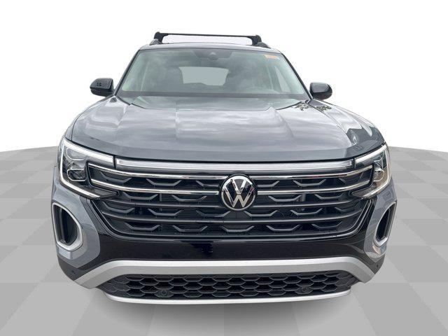 Photo of 2025 Pure Gray Volkswagen Atlas