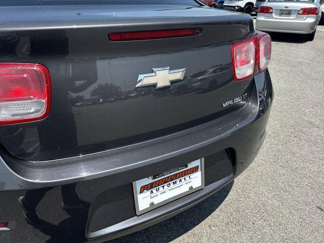 Photo of 2013 Taupe Gray Metallic Chevrolet Malibu