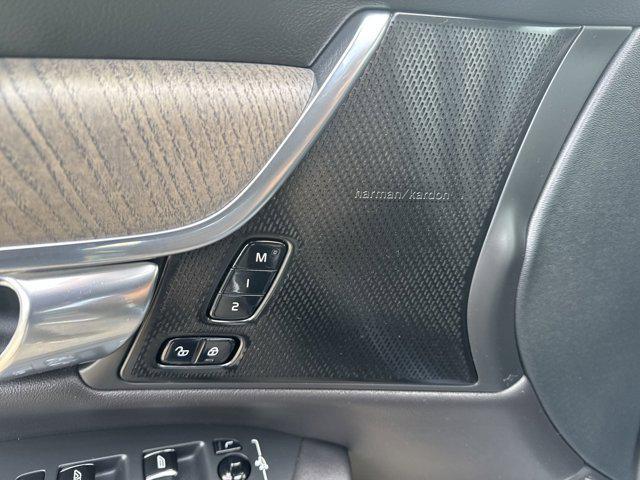 Photo of 2024 Denim Blue Metallic Volvo S90 Recharge Plug-In Hybrid